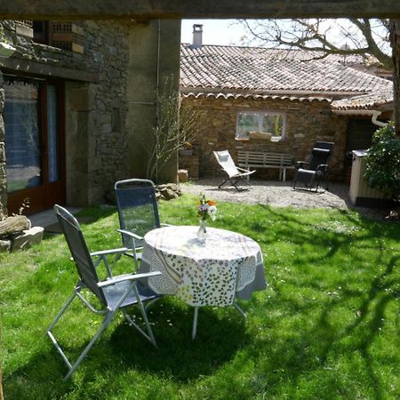 La Petite Maison Dans La Prairie Cassaignes Eksteriør bilde
